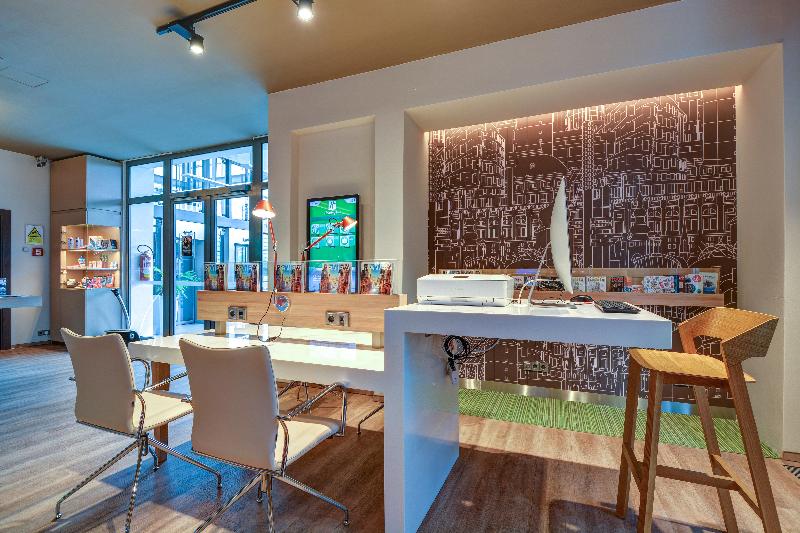 Holiday Inn Prague Airport - Genel
