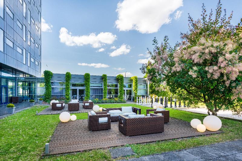 Holiday Inn Prague Airport - Genel