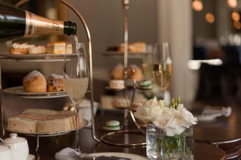 Roseate House London - Bar
