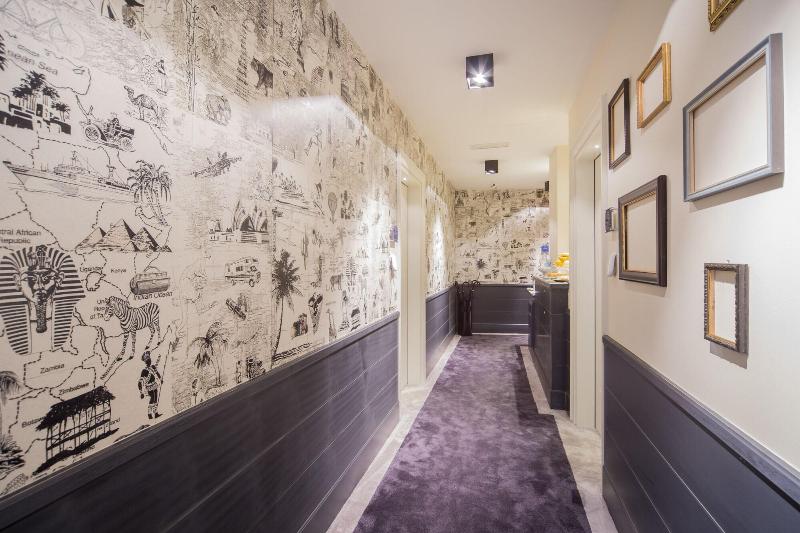 Cinque Luxury Rooms - Lobi