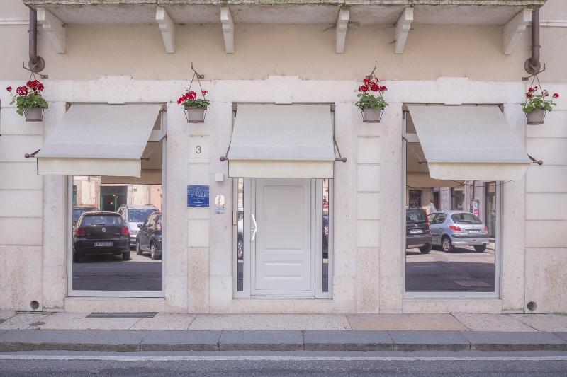 Cinque Luxury Rooms - Genel