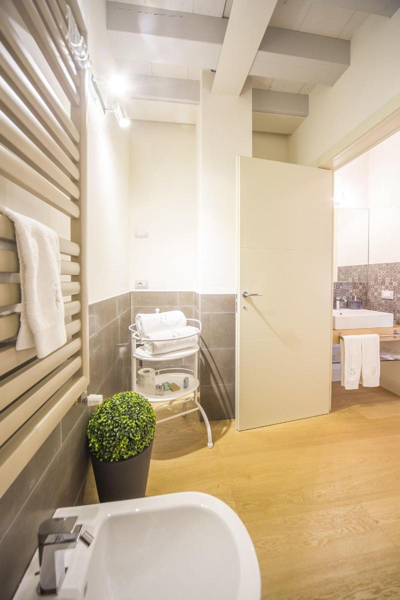 Cinque Luxury Rooms - Oda