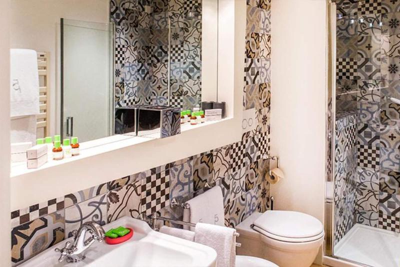 Cinque Luxury Rooms - Oda