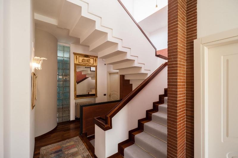 Dream House - Lobi