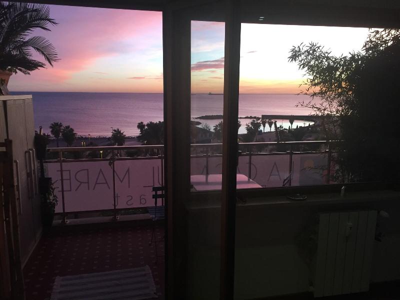 La Casa Sul Mare - Genel