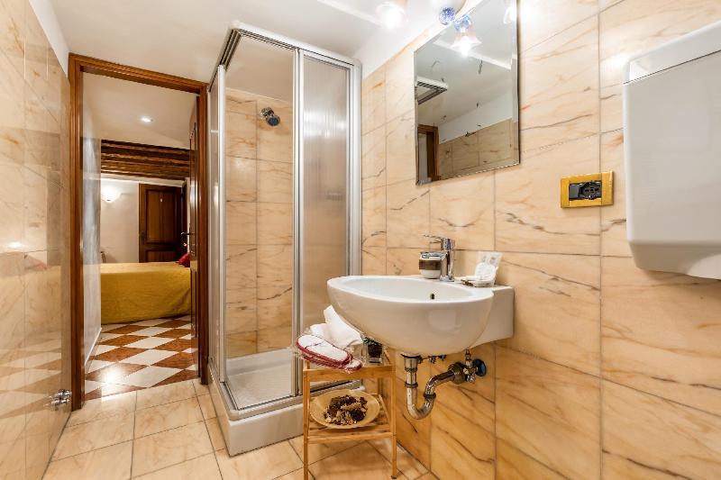 Luxury Venetian Rooms - Oda