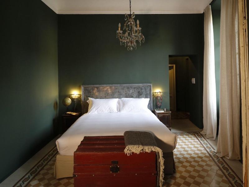 Palazzo Albricci Peregrini - Oda