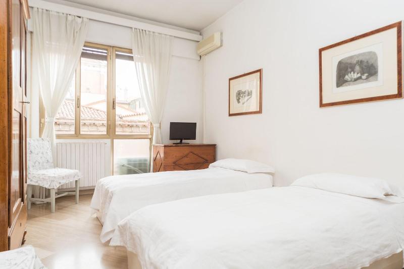 Cristina Rossi Bed And Breakfast - Oda