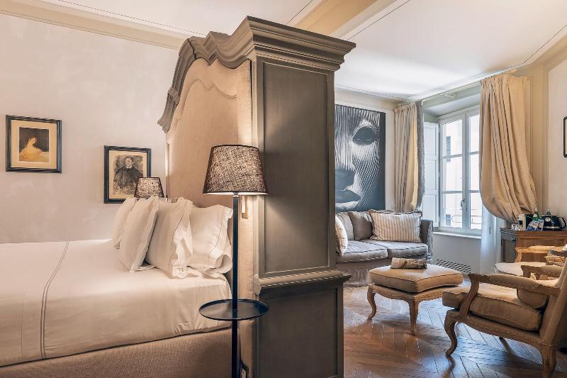 Corte Calzaiuoli Elegant Suites - Oda