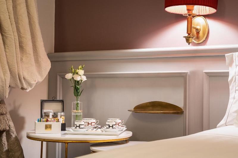 Corte Calzaiuoli Elegant Suites - Oda