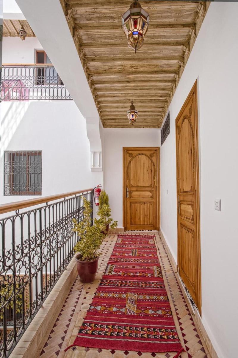 Amour d'auberge - Lobi
