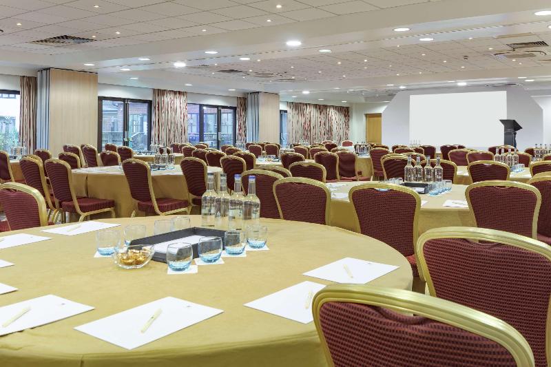 Oxford Belfry Hotel &  Spa - Genel