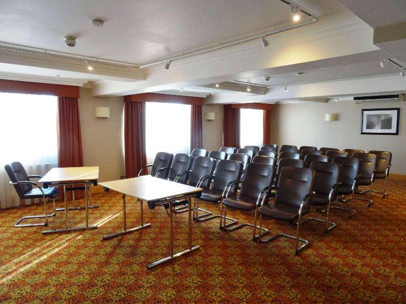 Oxford Belfry Hotel &  Spa - Genel