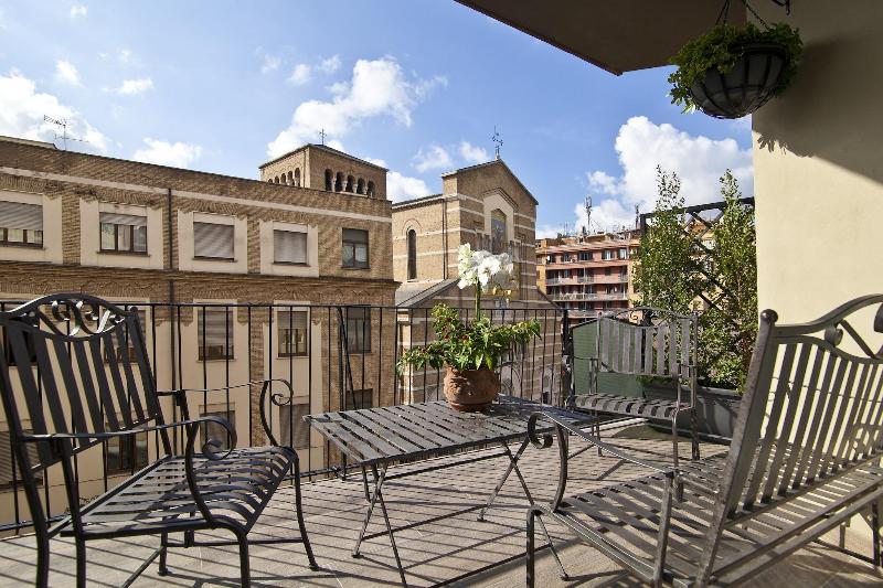Seven Suites - Teras