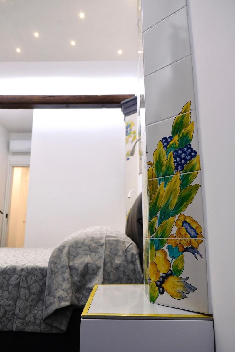 The Boutique Napoli Suite - Oda
