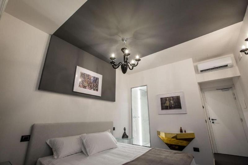 The Boutique Napoli Suite - Oda
