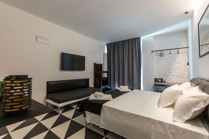 The Boutique Napoli Suite - Oda