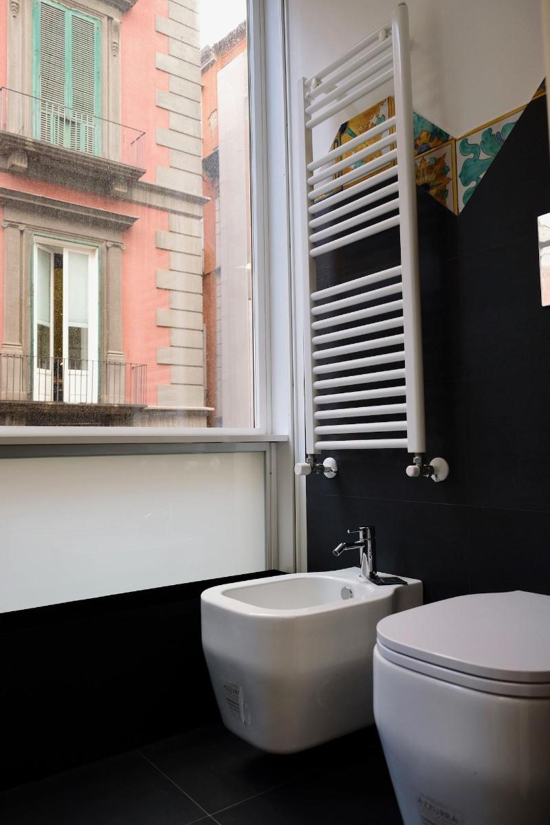 The Boutique Napoli Suite - Oda