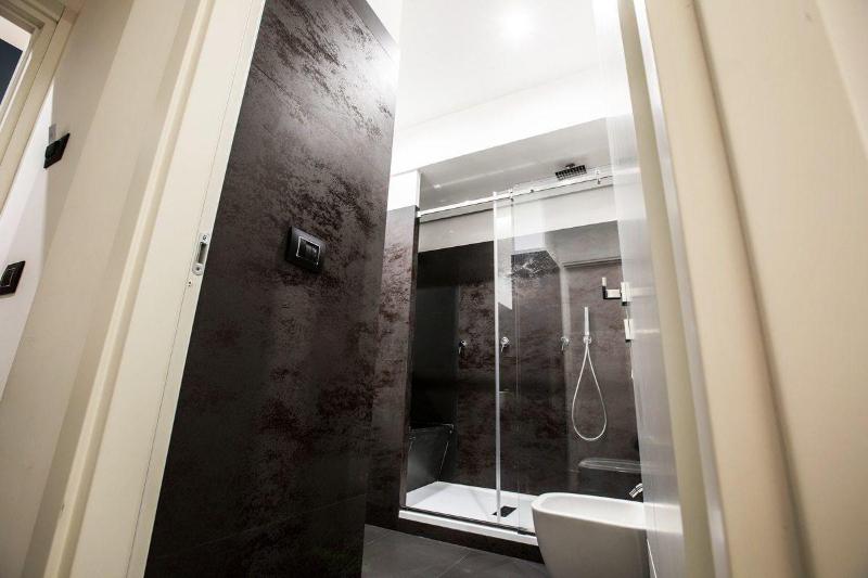 The Boutique Napoli Suite - Oda