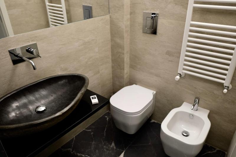 The Boutique Napoli Suite - Oda