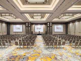 Hilton Garden Inn Jakarta Taman Palem fotoÄŸrafÄ±