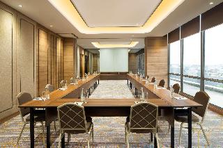 Hilton Garden Inn Jakarta Taman Palem fotoÄŸrafÄ±
