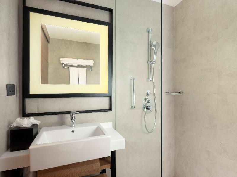 Hilton Garden Inn Jakarta Taman Palem - Oda
