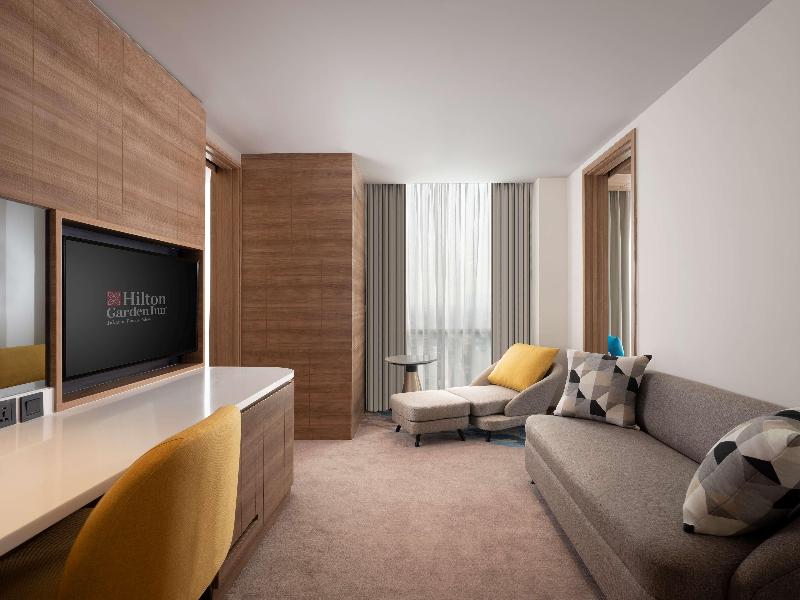Hilton Garden Inn Jakarta Taman Palem - Oda