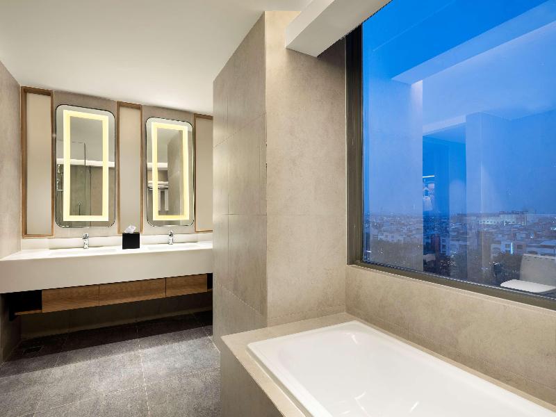 Hilton Garden Inn Jakarta Taman Palem - Oda