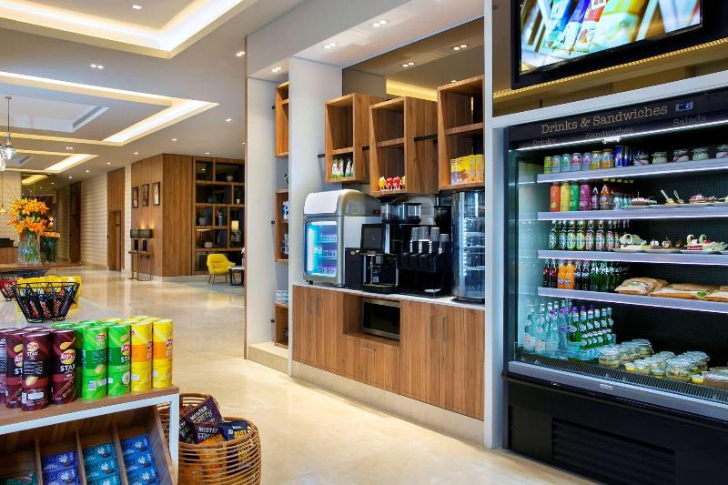 Hilton Garden Inn Riyadh Financial District - Bar