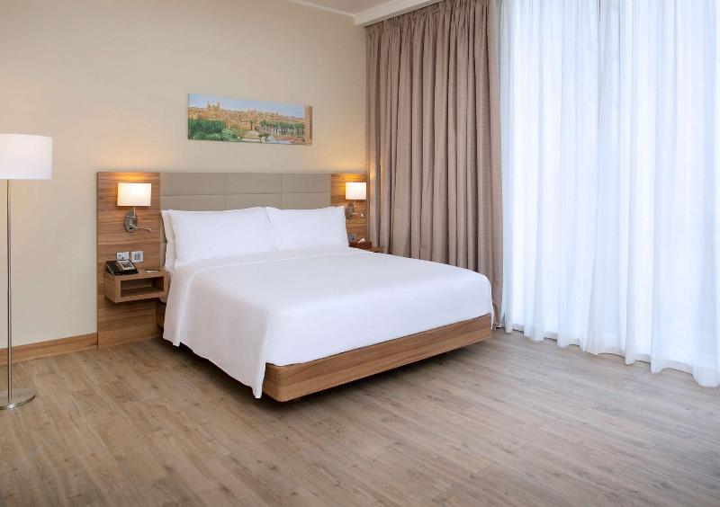 Hilton Garden Inn Riyadh Financial District - Oda