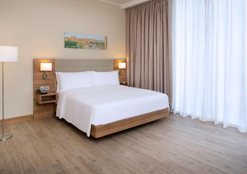 Hilton Garden Inn Riyadh Financial District - Oda
