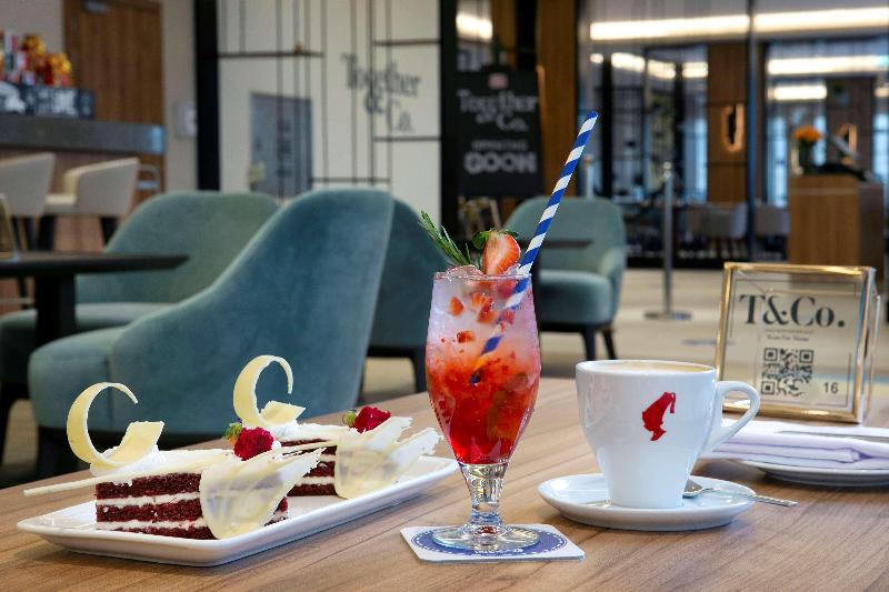 Hilton Garden Inn Riyadh Financial District - Restoran
