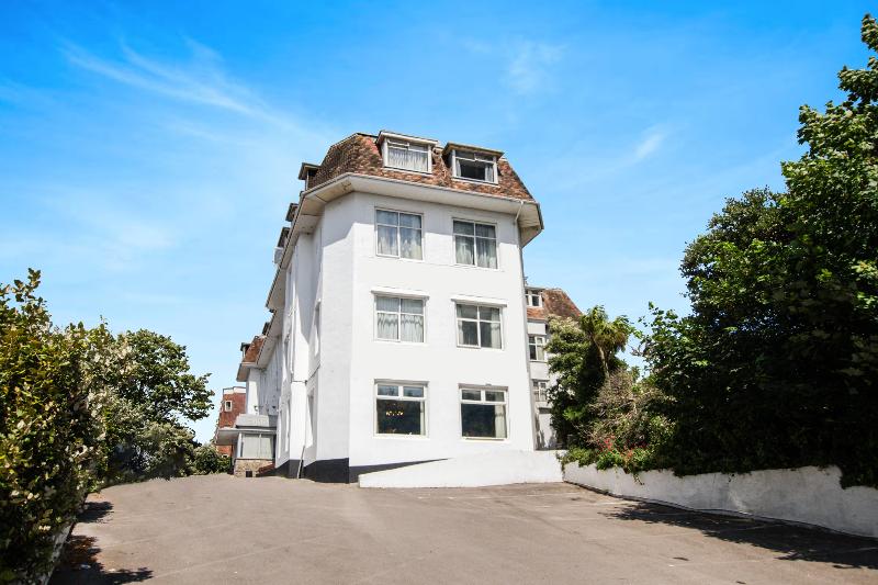 Russel Court Hotel Bournemouth Central - Genel
