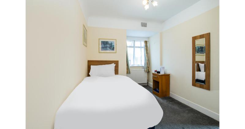 Russel Court Hotel Bournemouth Central - Oda