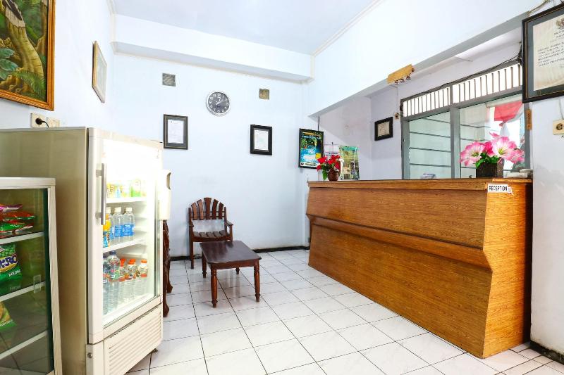 Hotel Bintang by ZUZU - Lobi
