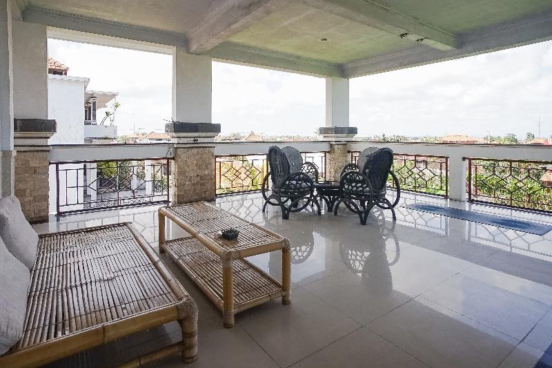 Agung Homestay Canggu by ZUZU - Teras