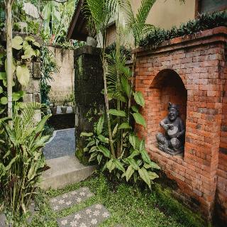 Desak Putu Putra Hidden fotoÄŸrafÄ±