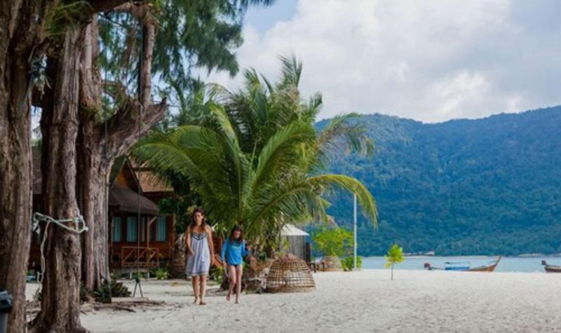 Lipe Beach Resort - Plaj