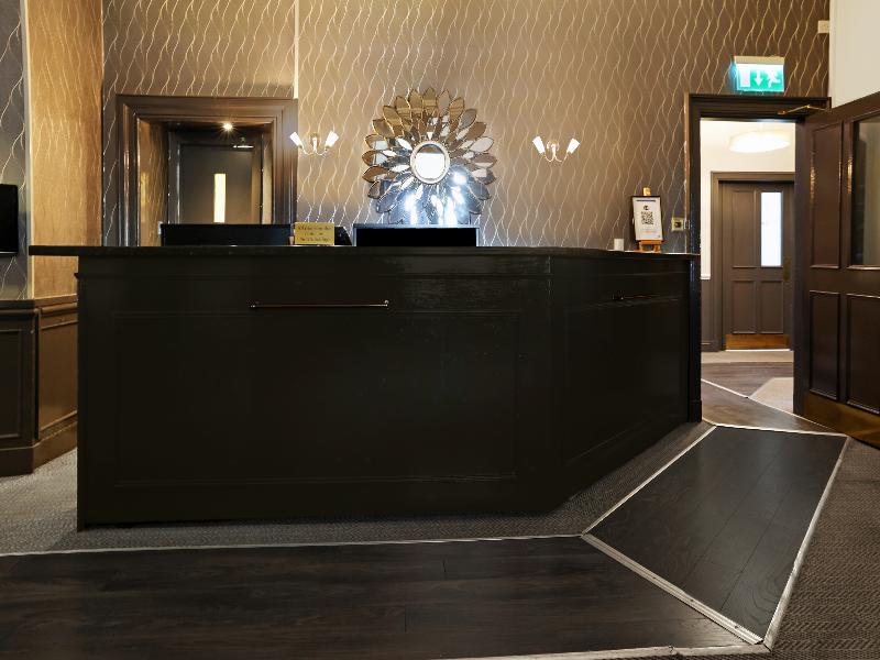 Dryfesdale Hotel BW Signature Collection - Lobi