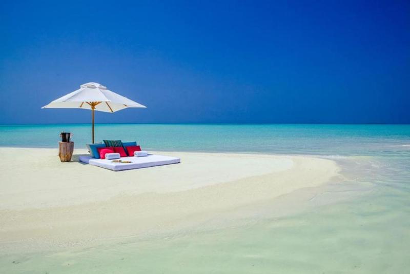 Batuta Maldives Surf View - Aktivite