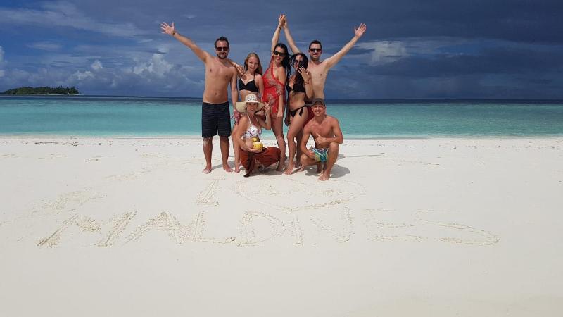 Batuta Maldives Surf View - Plaj