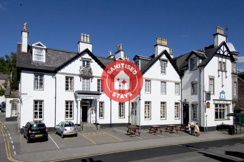 Burnett Arms Hotel - Genel