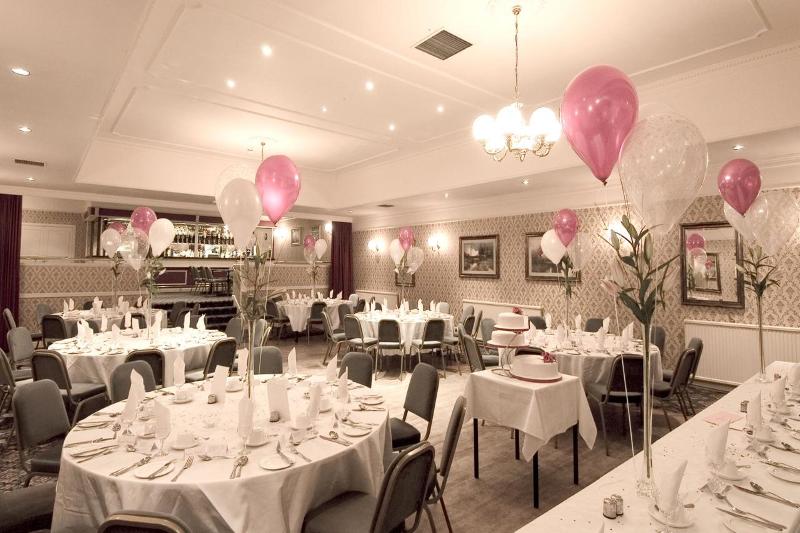 Burnett Arms Hotel - Restoran