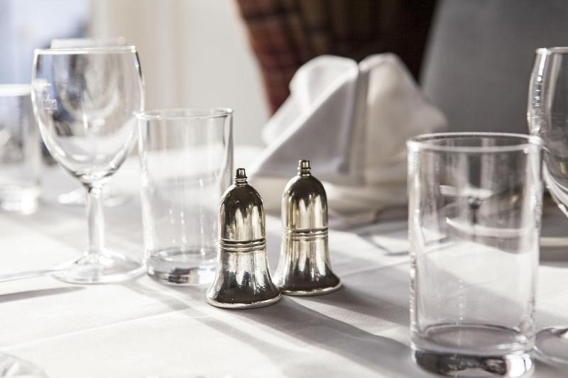 Burnett Arms Hotel - Restoran