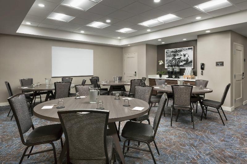 Residence Inn Long Island Garden City - Toplantı