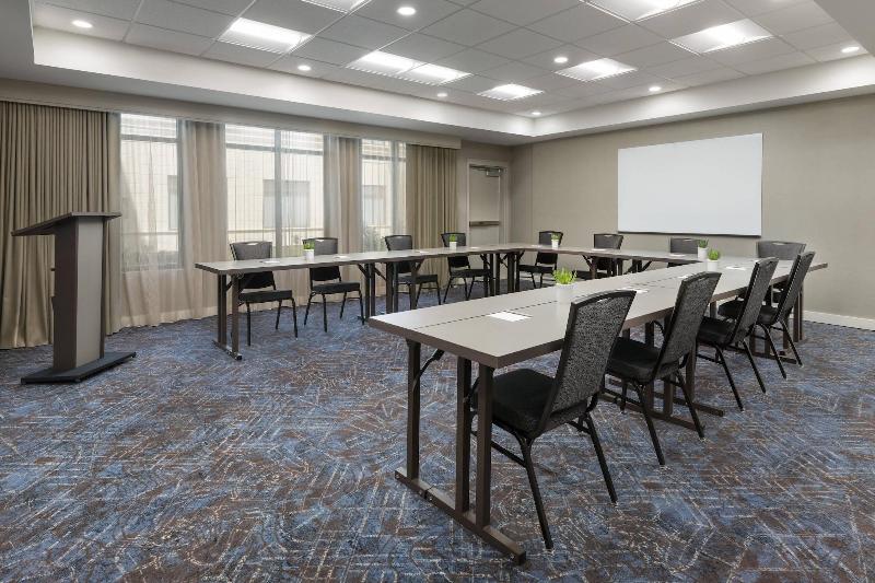 Residence Inn Long Island Garden City - Toplantı