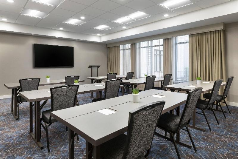 Residence Inn Long Island Garden City - Toplantı