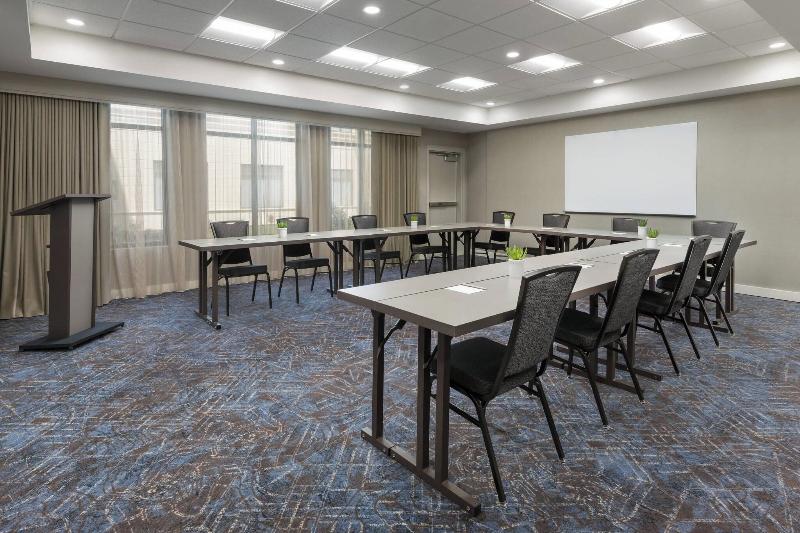 Residence Inn Long Island Garden City - Toplantı