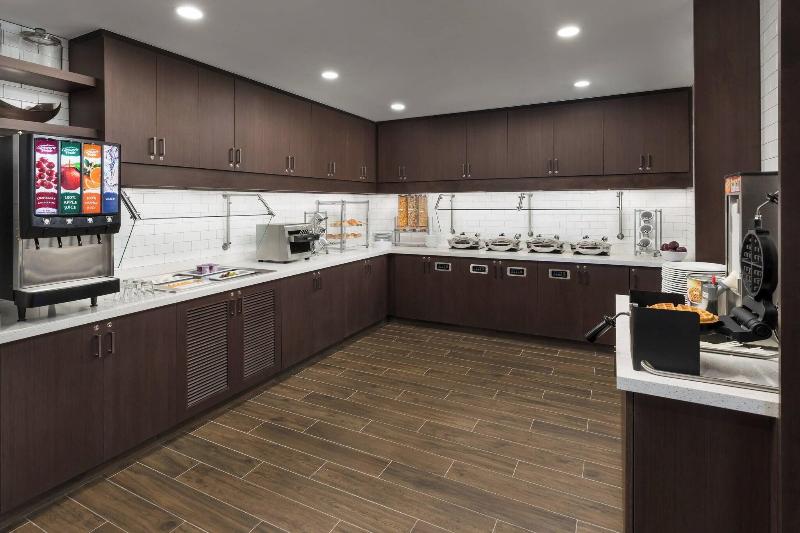 Residence Inn Long Island Garden City - Restoran